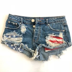 🇺🇸Distressed American Flag Signature 8 Shorts